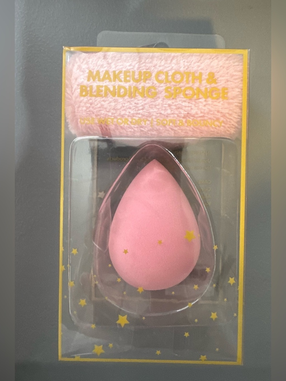 Pink Makeup Blending Sponge with makeup remover cloth gift set tools